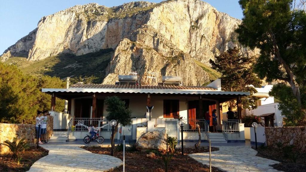 Case Cala Bucerno Кастеллуццо Номер фото