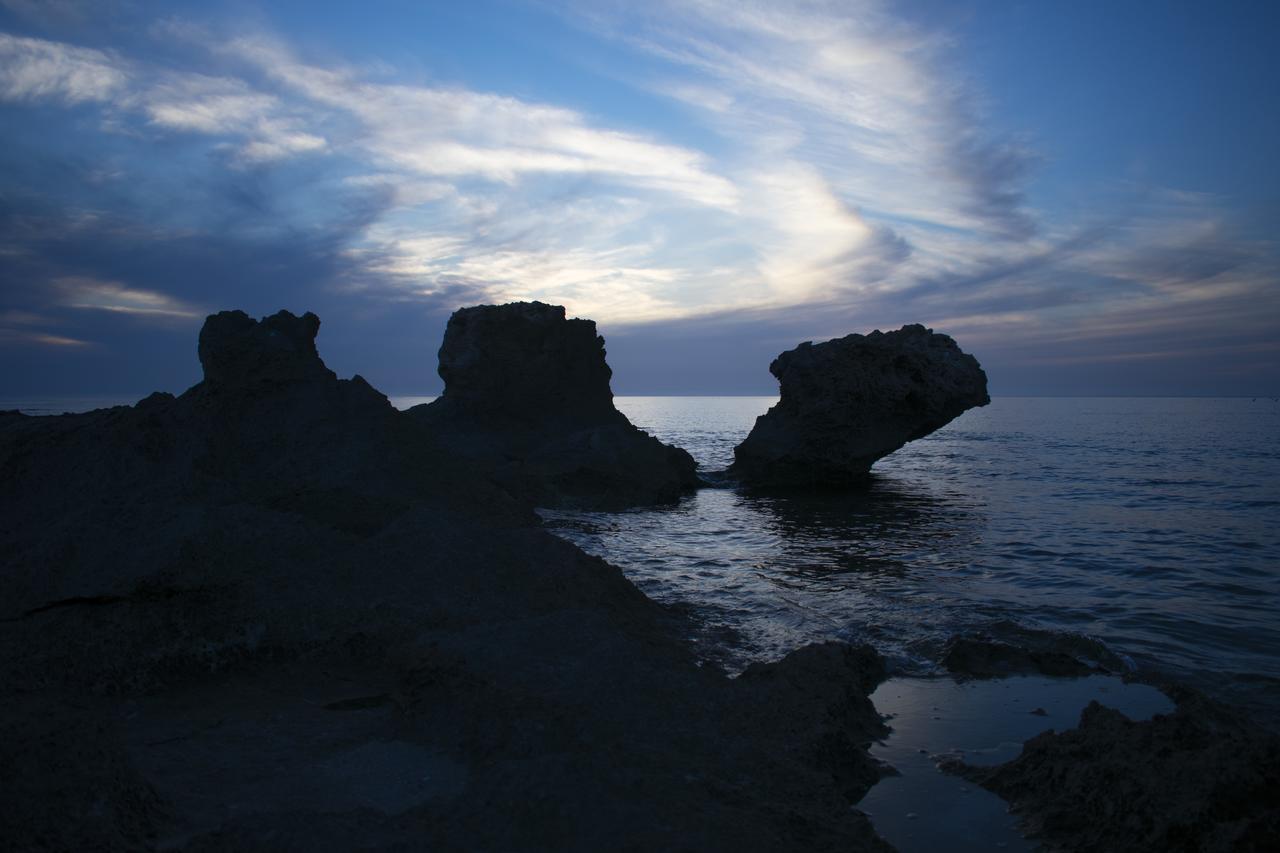 Case Cala Bucerno Кастеллуццо Экстерьер фото