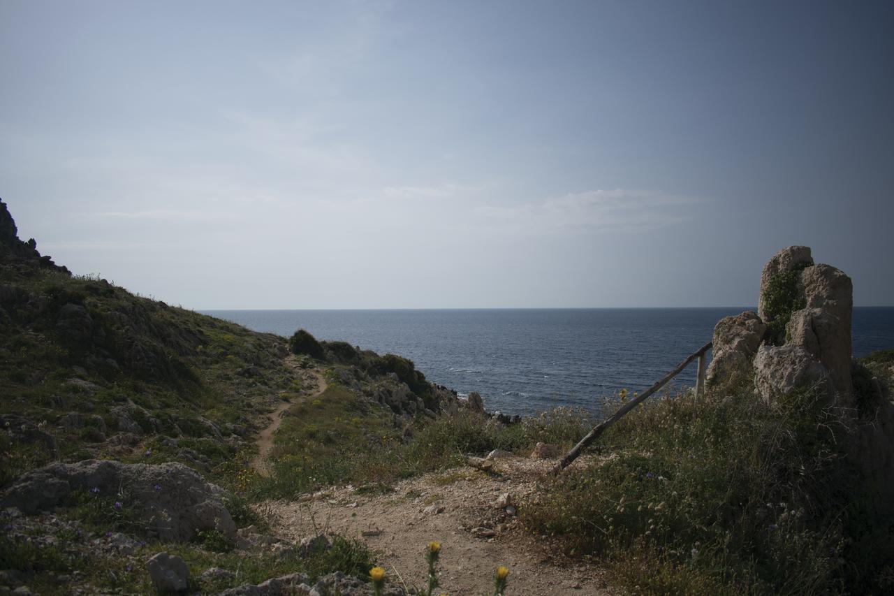 Case Cala Bucerno Кастеллуццо Экстерьер фото